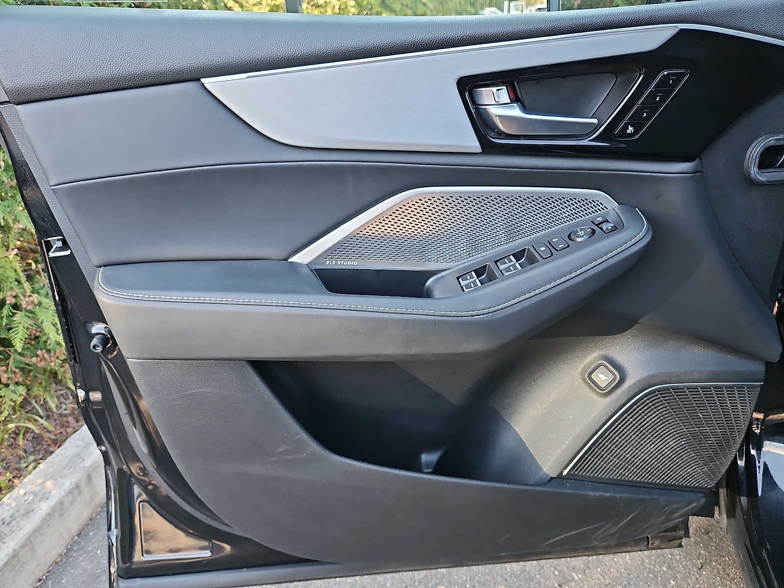 2023 Acura MDX SH-AWD w/Technology Package