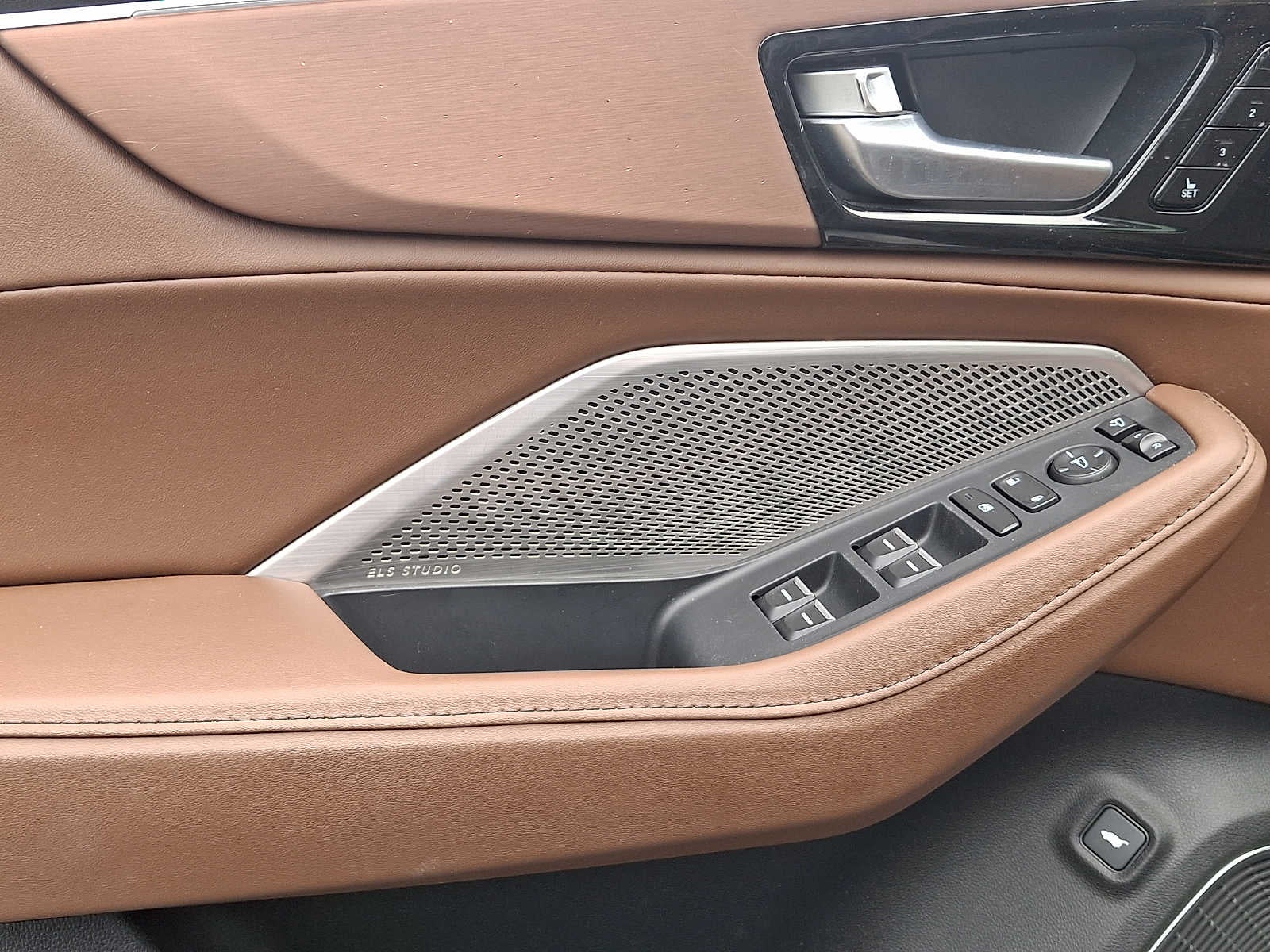 2024 Acura MDX SH-AWD w/Technology Package