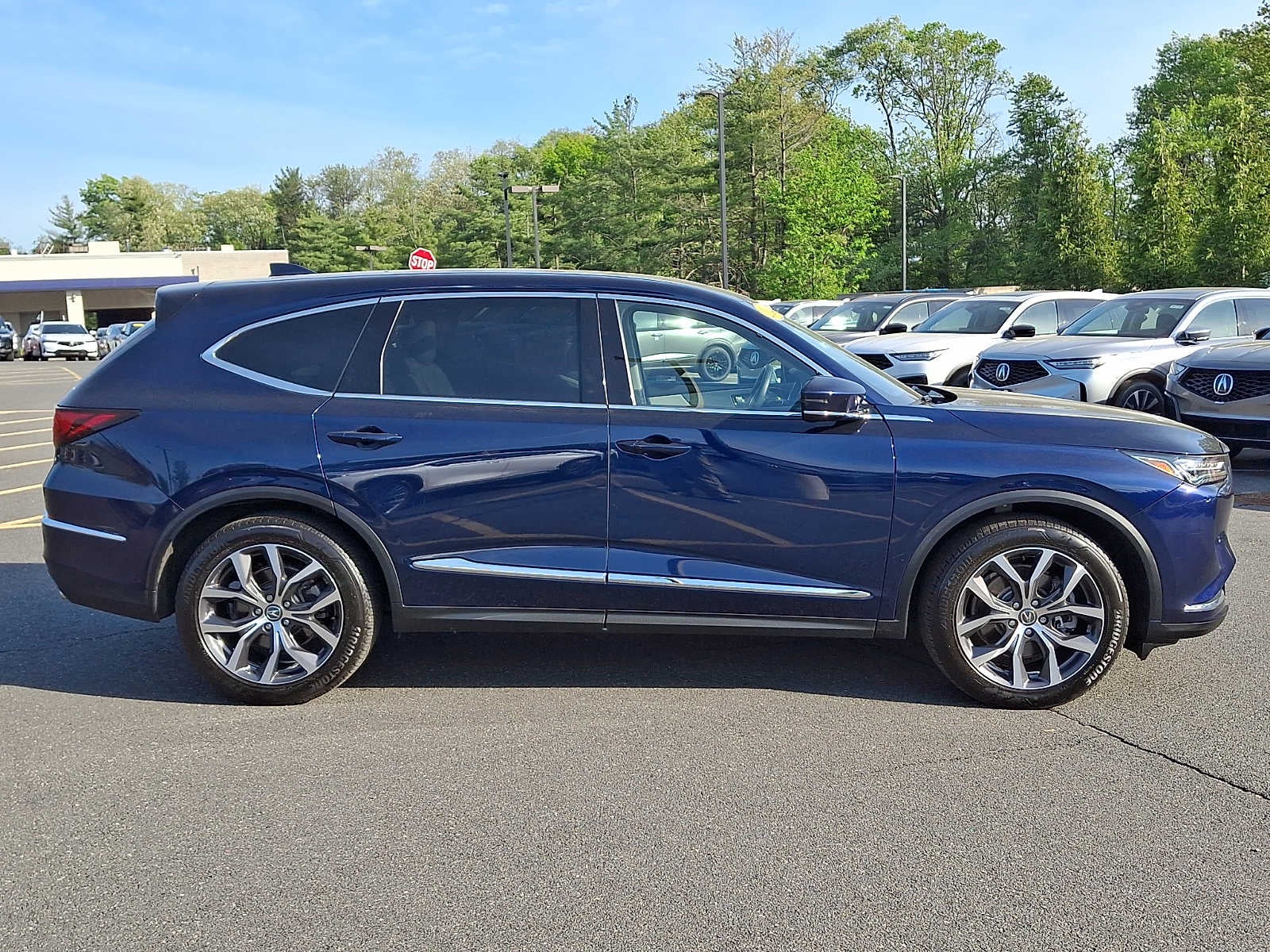 2024 Acura MDX SH-AWD w/Technology Package