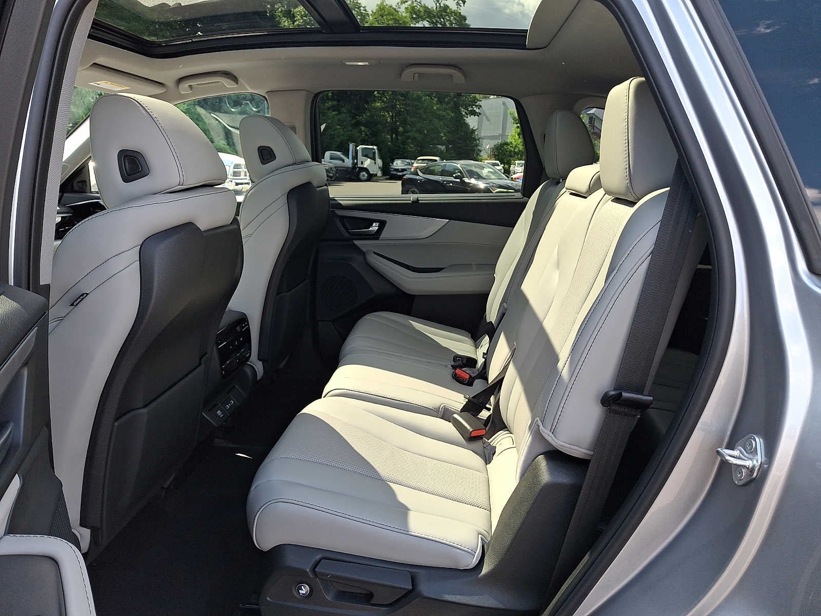 2024 Acura MDX SH-AWD w/Technology Package