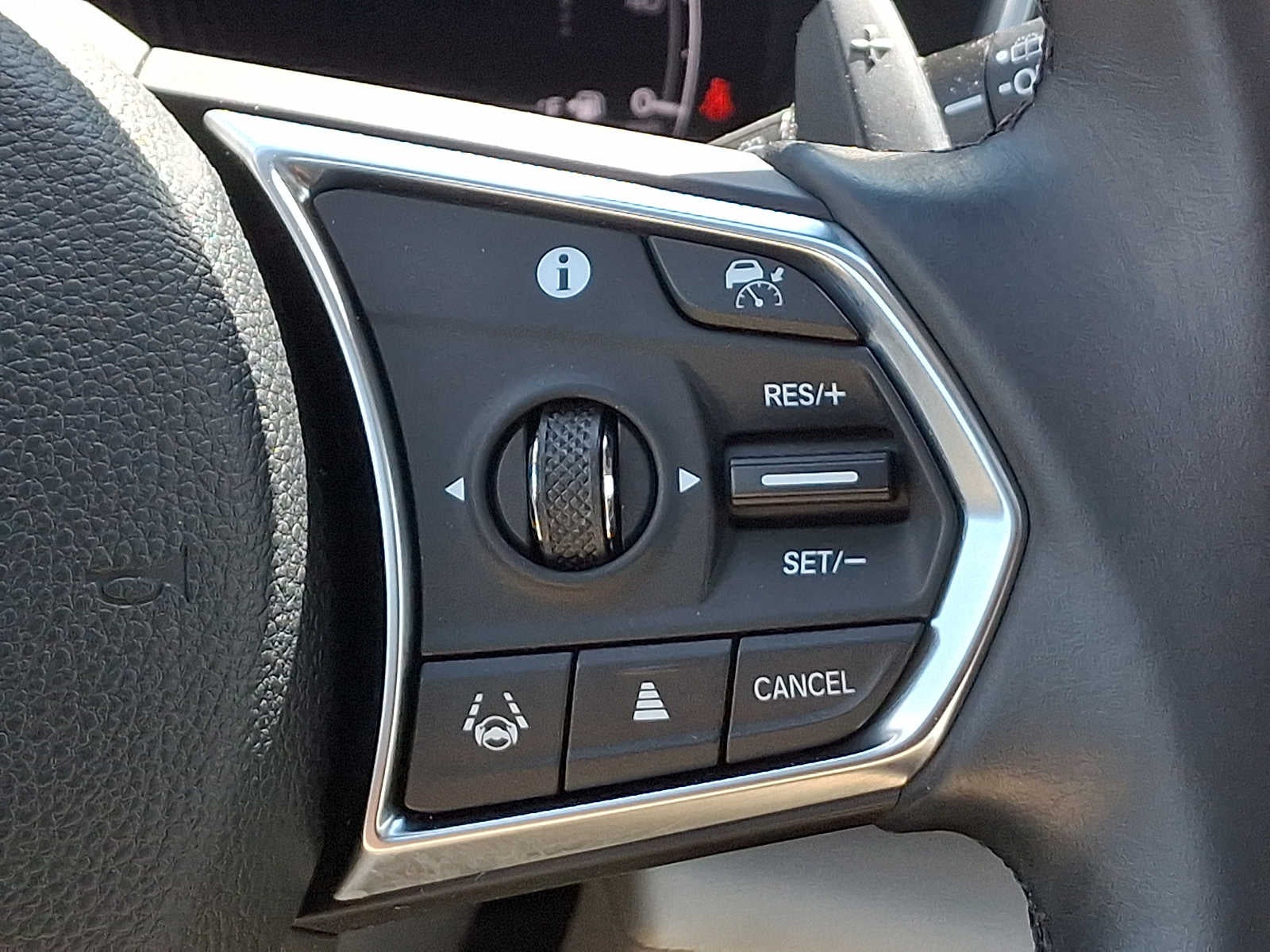 2024 Acura MDX SH-AWD w/Technology Package