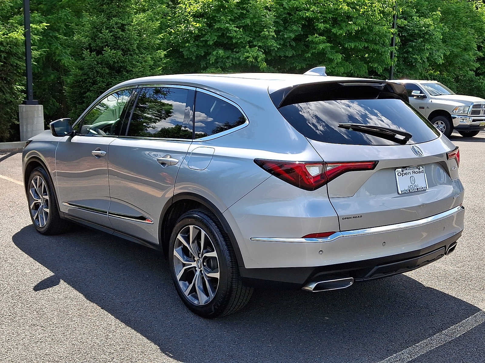 2024 Acura MDX SH-AWD w/Technology Package