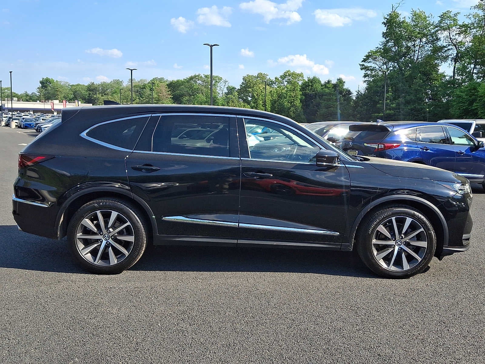 2025 Acura MDX SH-AWD w/Technology Package