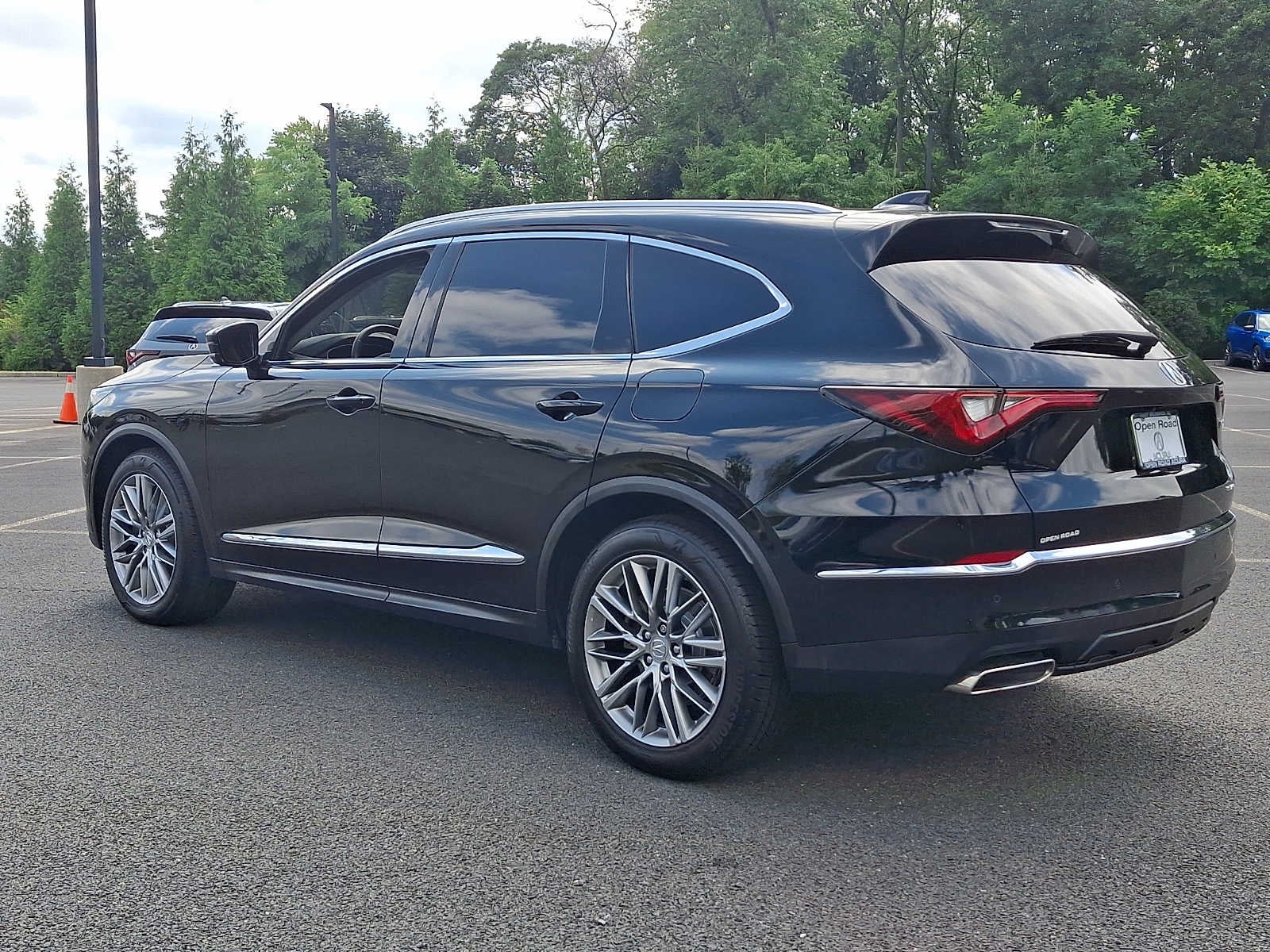 2023 Acura MDX SH-AWD w/Advance Package