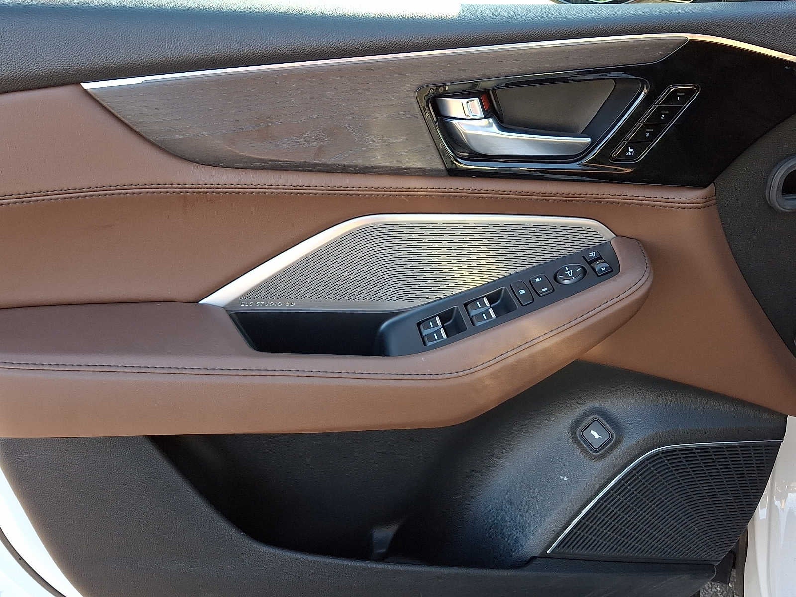 2023 Acura MDX SH-AWD w/Advance Package