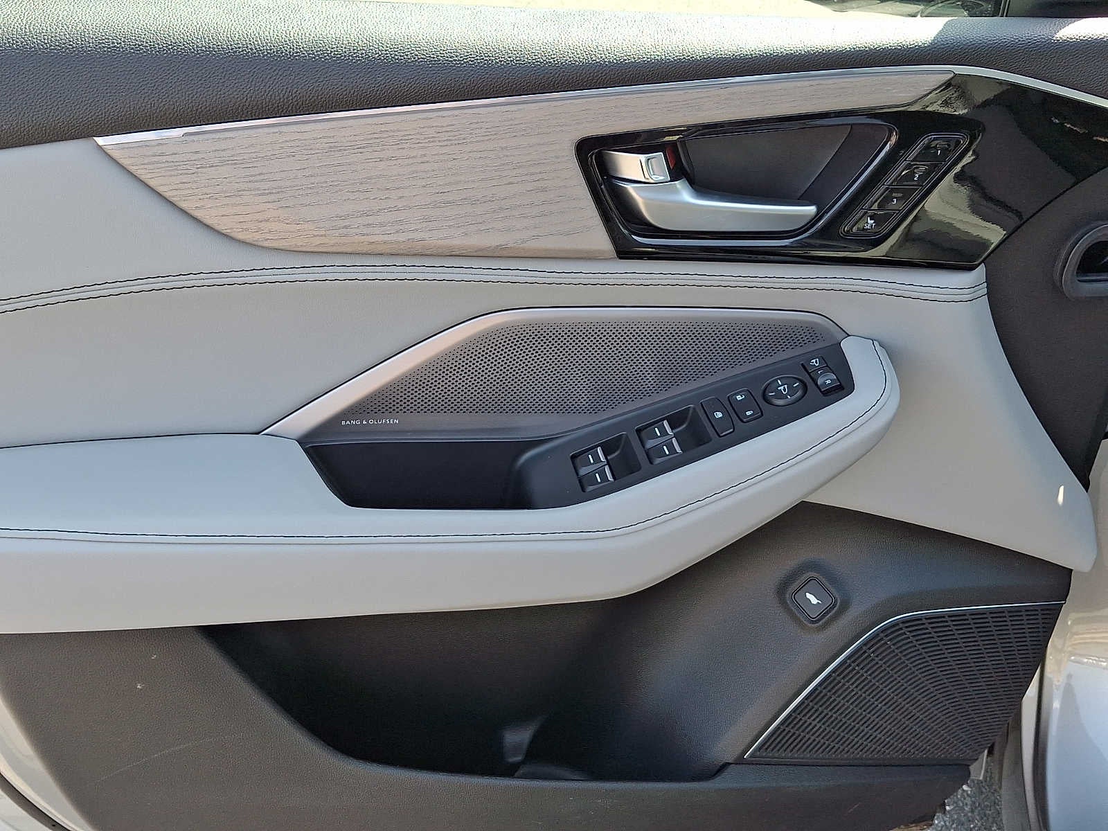 2026 Acura MDX SH-AWD w/Advance Package