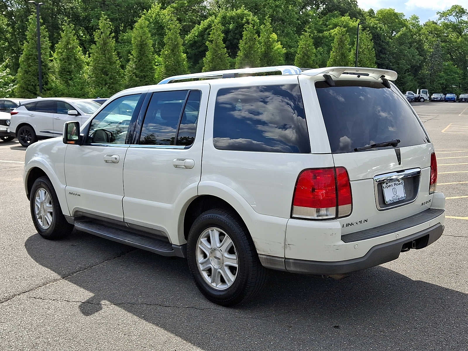 2004 Lincoln Aviator 4dr 2WD Ultimate