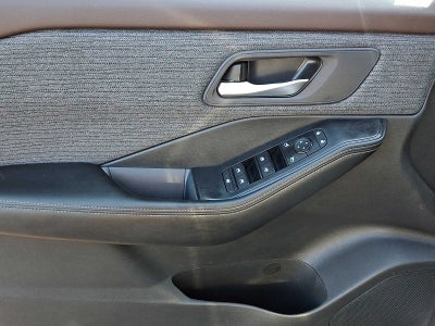 2023 Nissan Rogue FWD SV