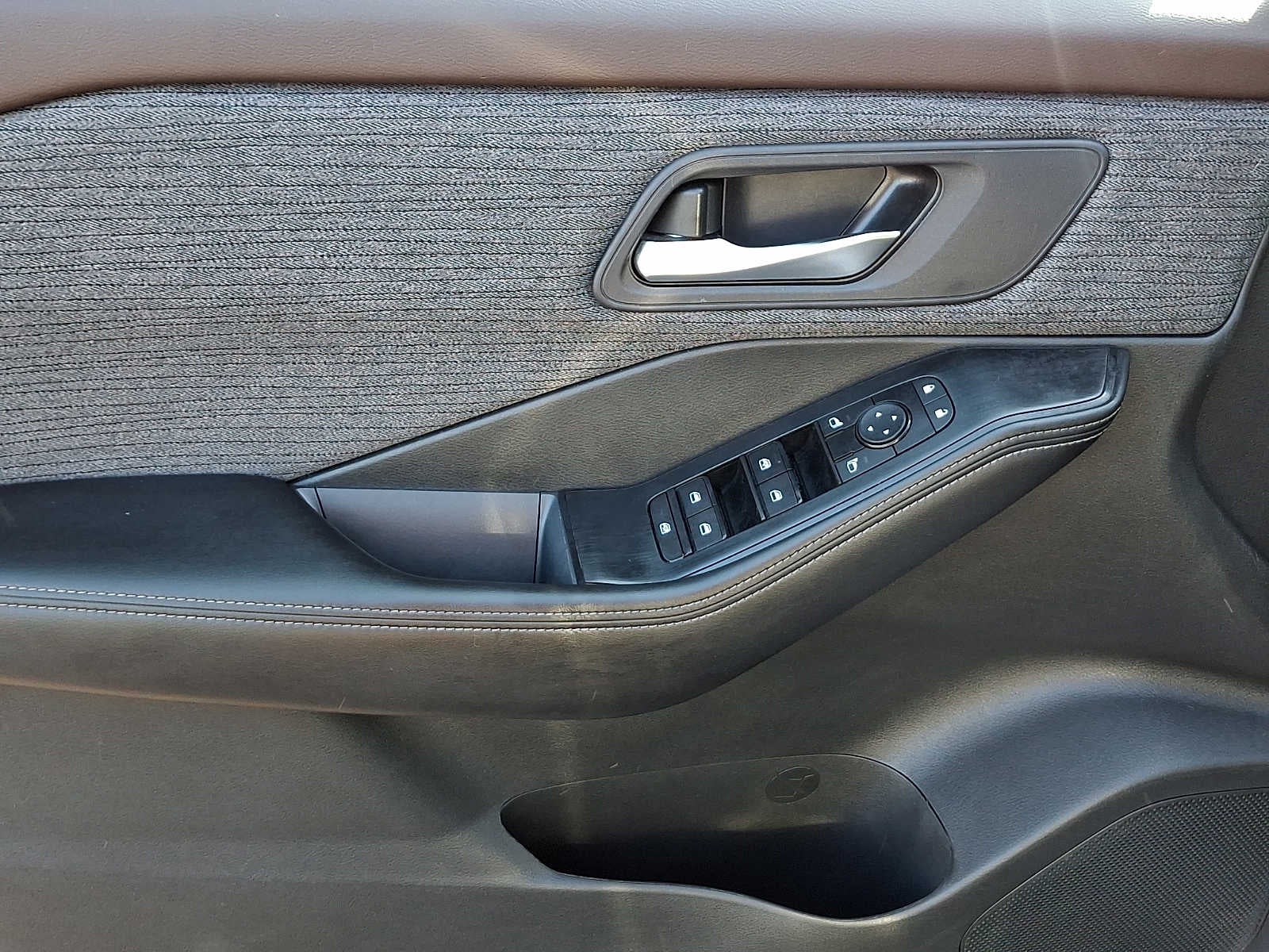 2023 Nissan Rogue FWD SV