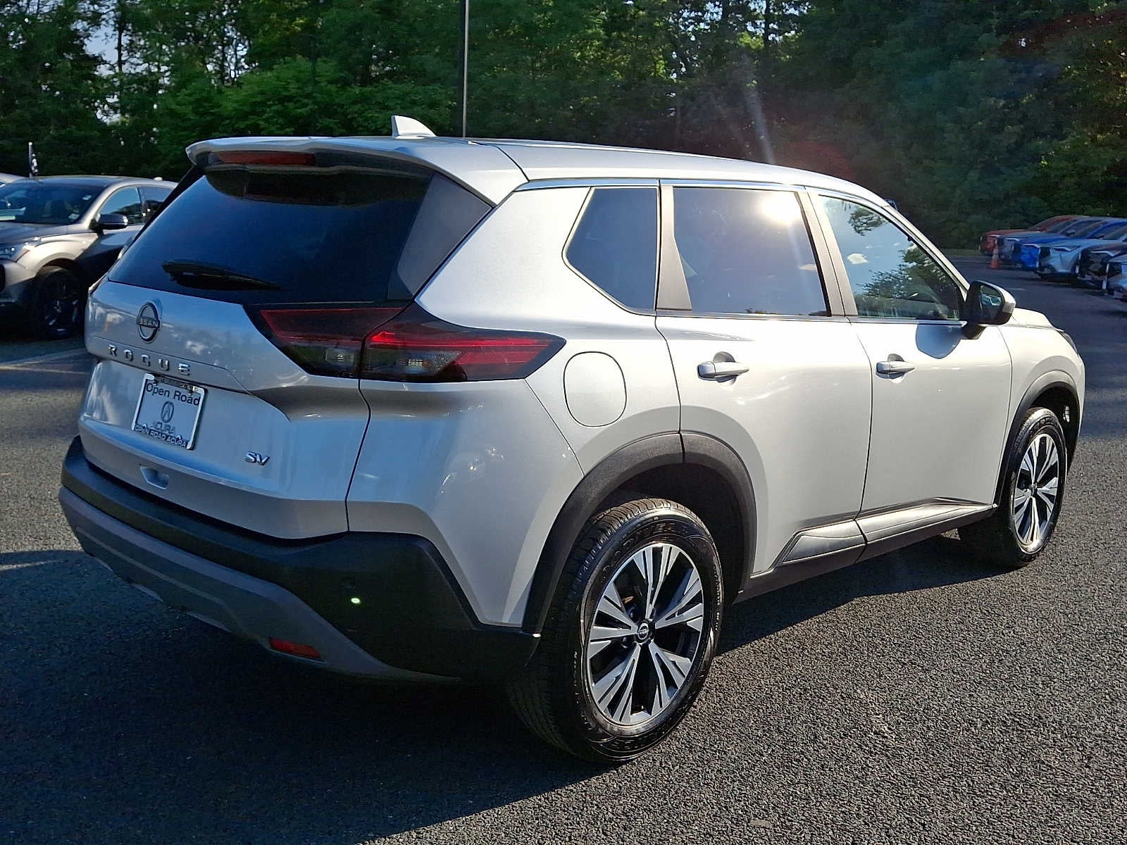 2023 Nissan Rogue FWD SV