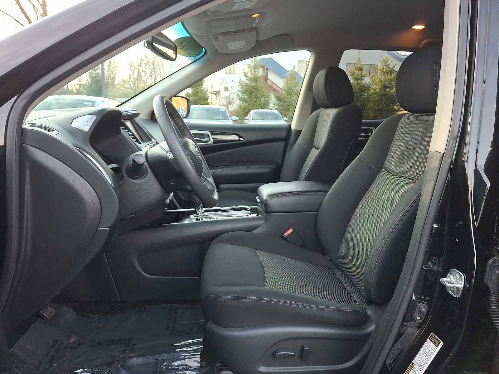 2018 Nissan Pathfinder FWD SV