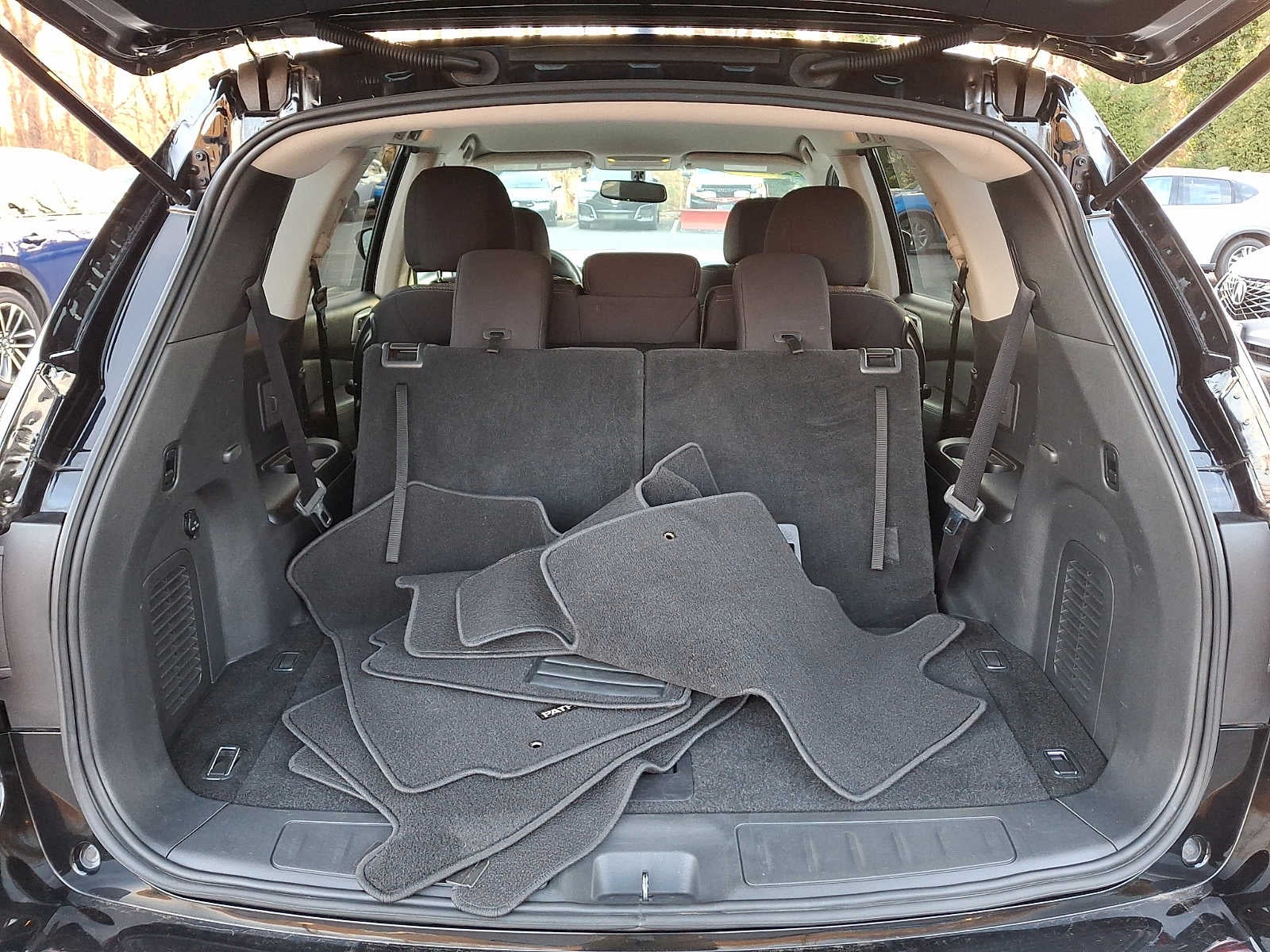 2018 Nissan Pathfinder FWD SV