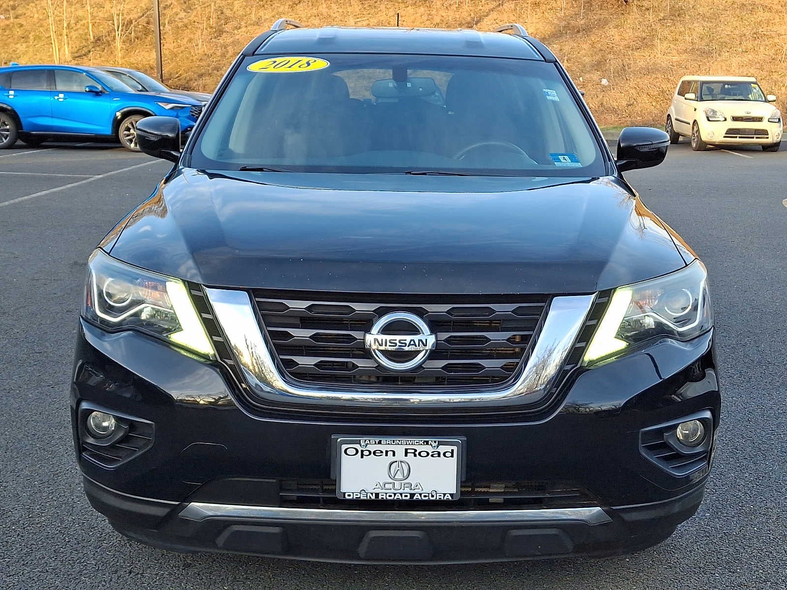 2018 Nissan Pathfinder FWD SV