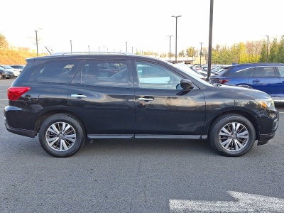 2018 Nissan Pathfinder FWD SV