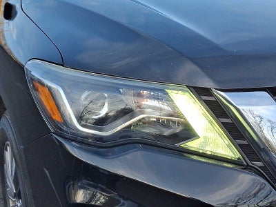 2018 Nissan Pathfinder FWD SV