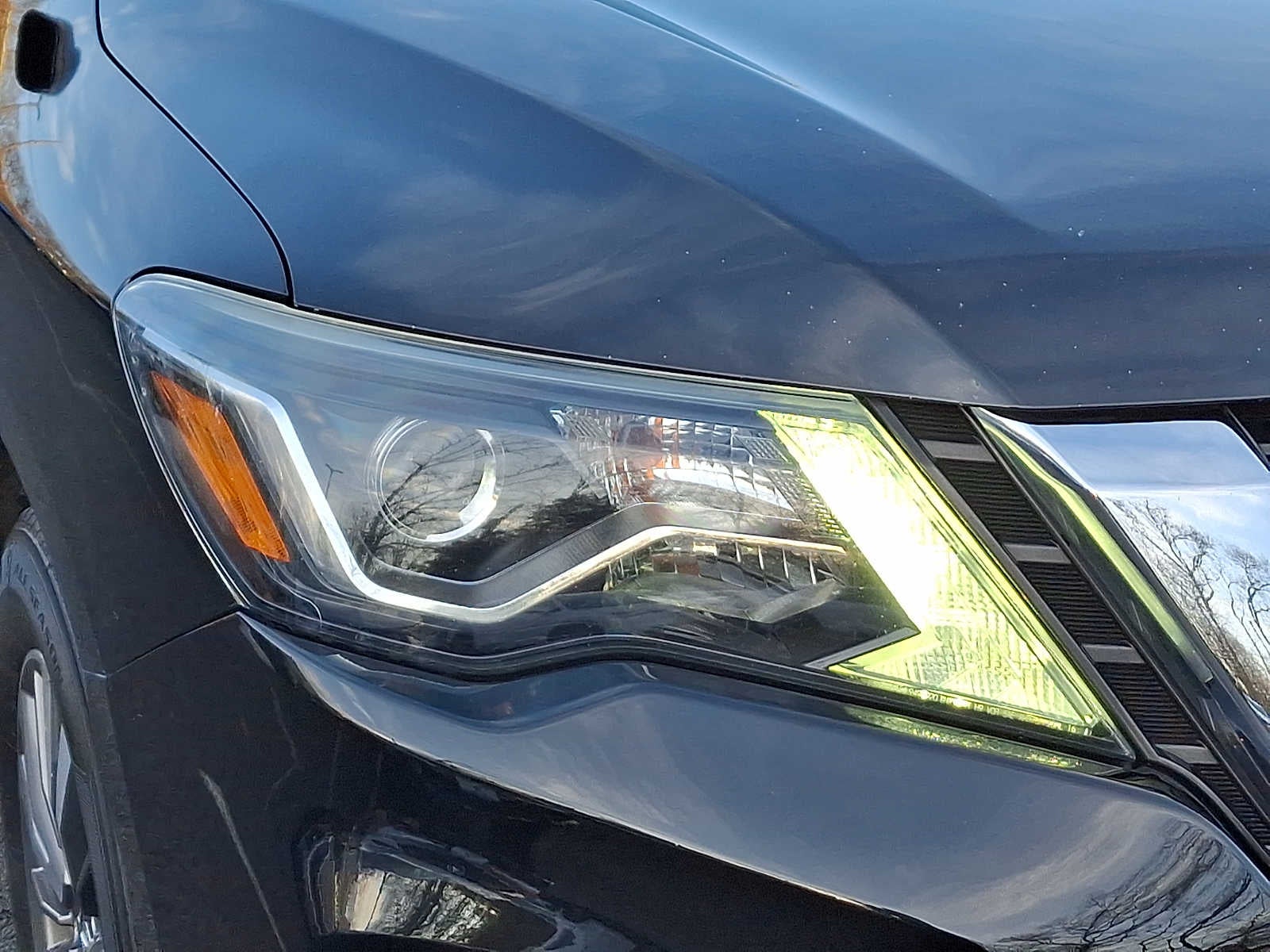 2018 Nissan Pathfinder FWD SV