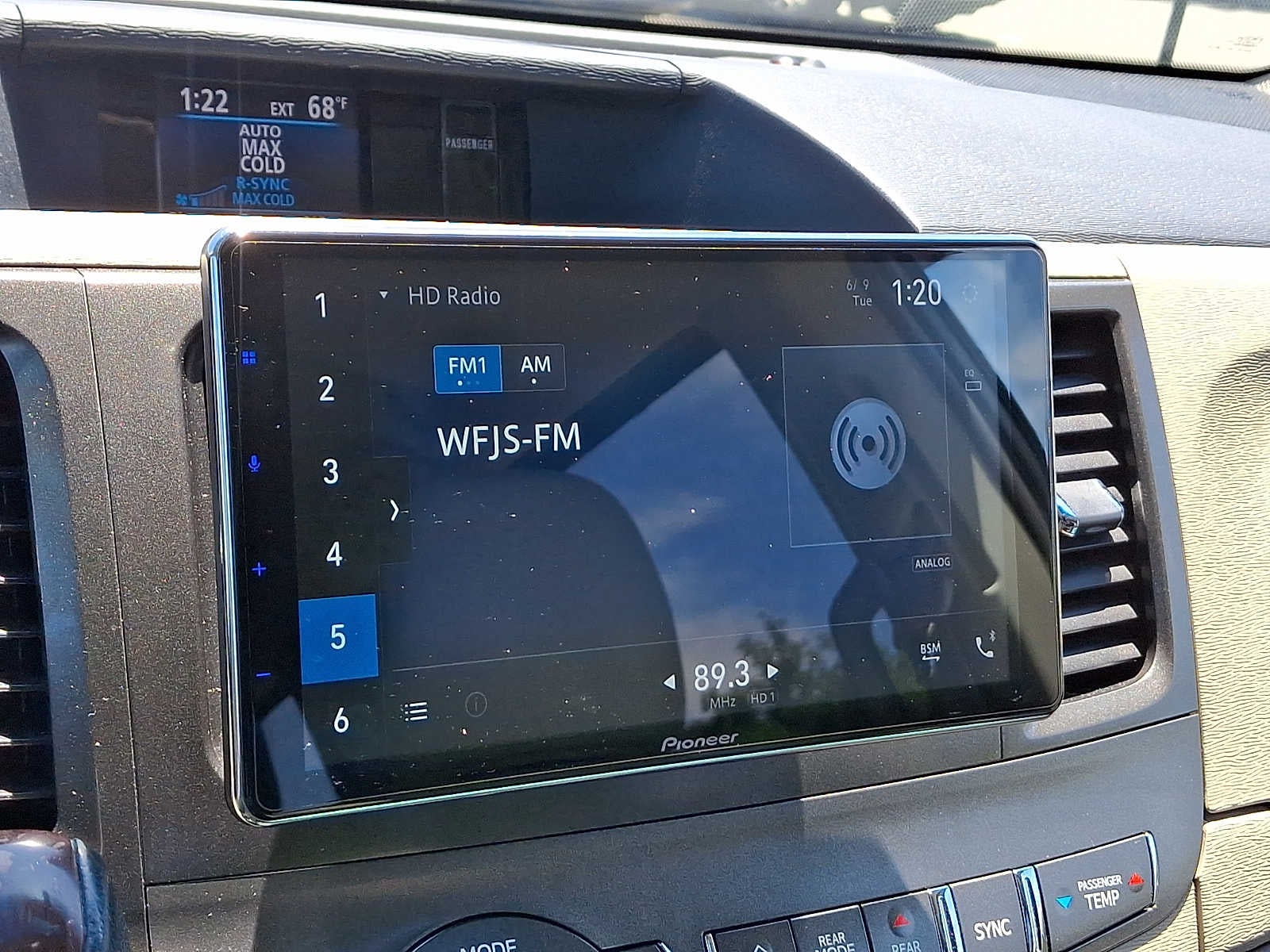 2013 Toyota Sienna 5dr 8-Pass Van V6 XLE FWD