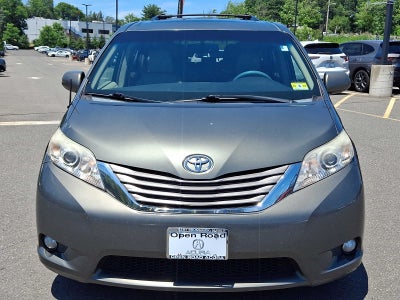 2013 Toyota Sienna 5dr 8-Pass Van V6 XLE FWD