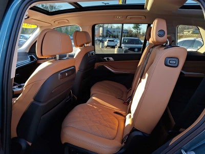 2025 BMW X7 xDrive40i Sports Activity Vehicle