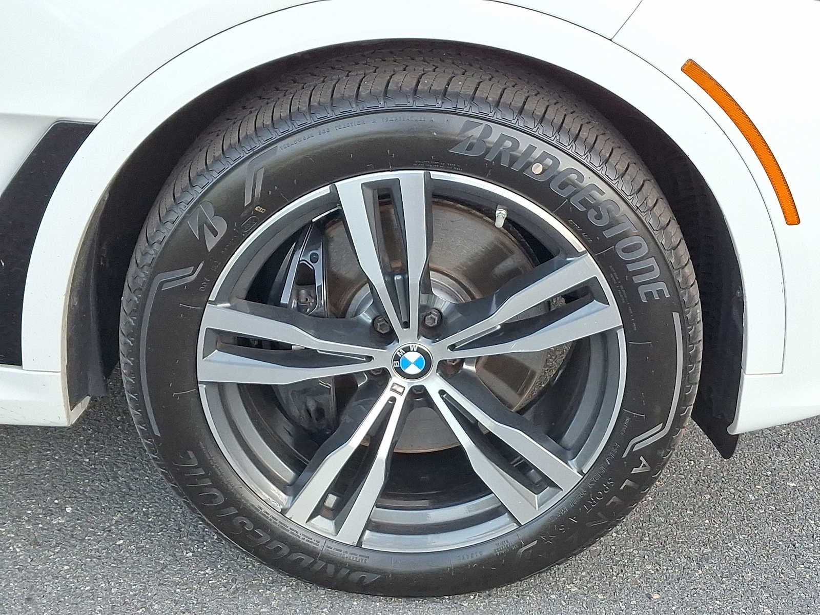 2022 BMW X7 M50i Sports Activity Vehicle