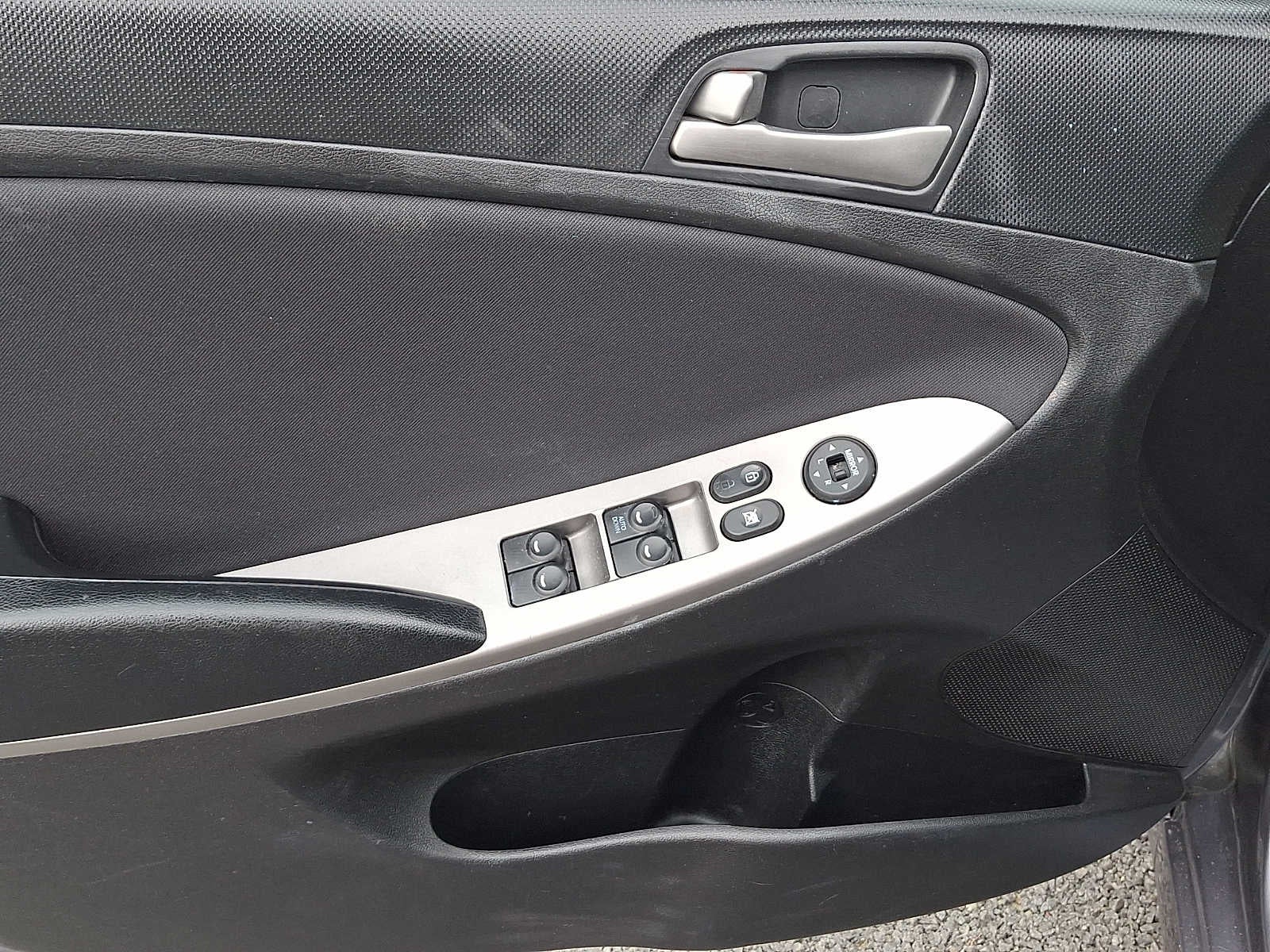 2016 Hyundai Accent 5dr HB Auto SE