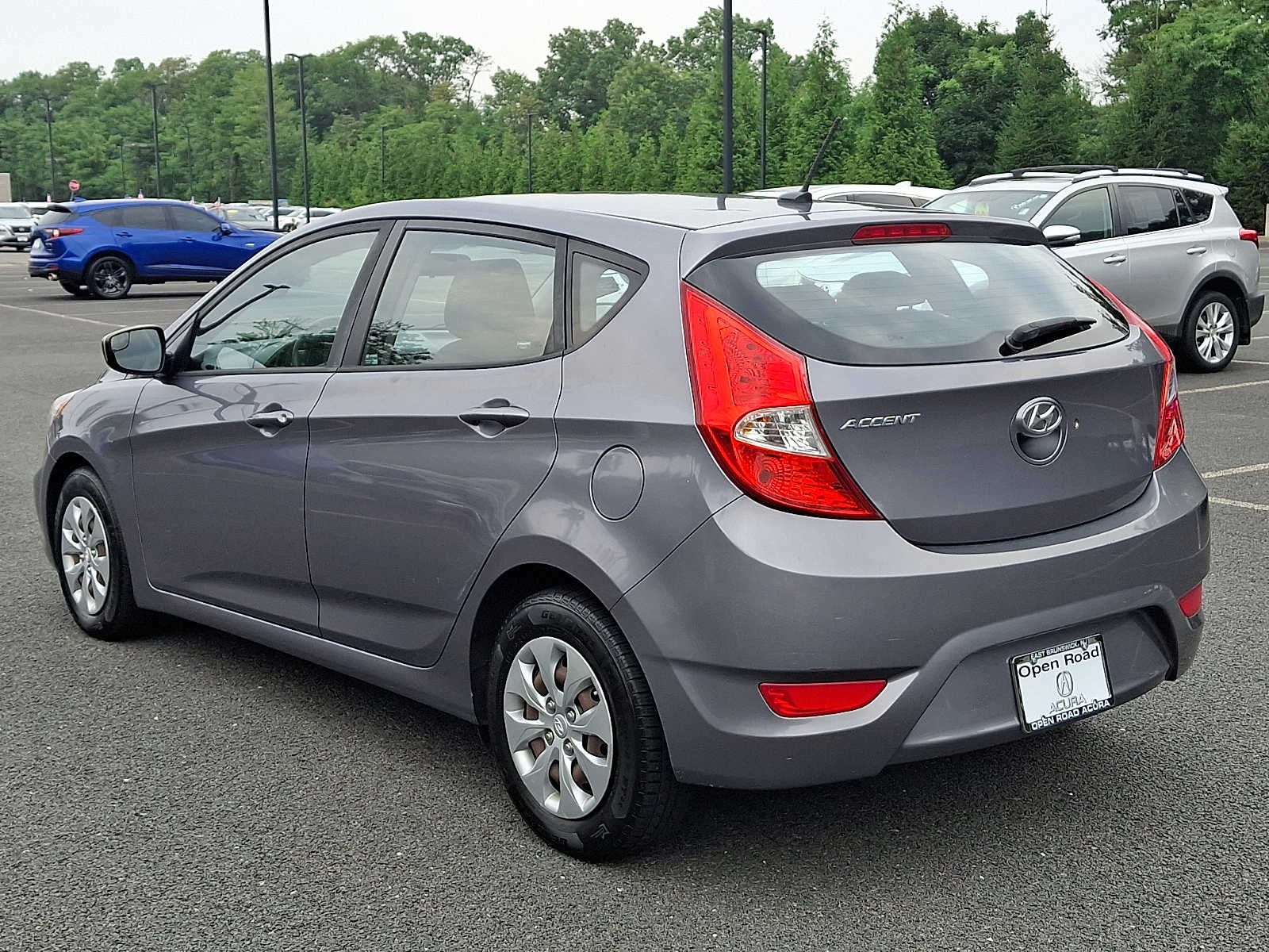 2016 Hyundai Accent 5dr HB Auto SE