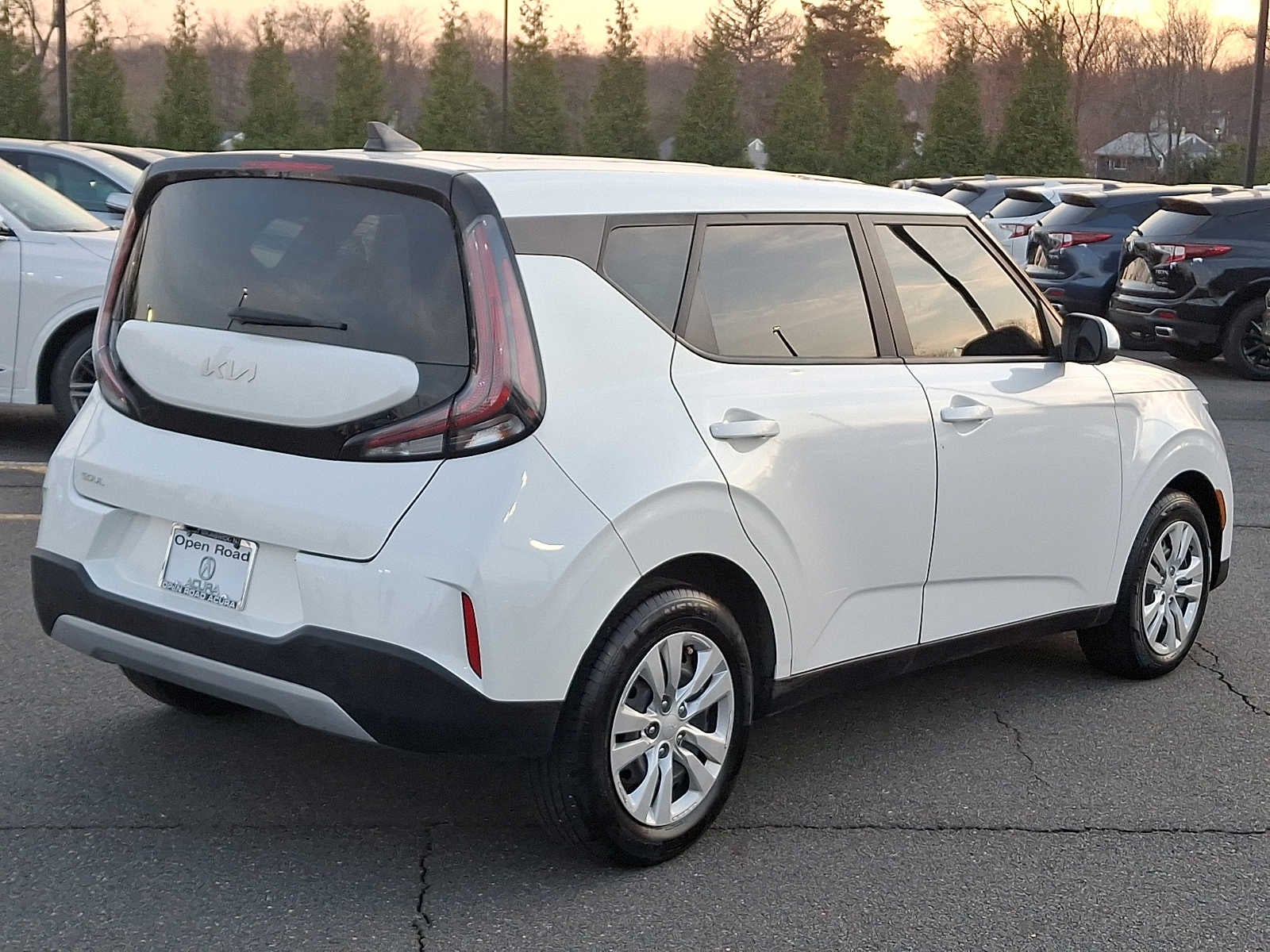 2023 Kia Soul LX IVT