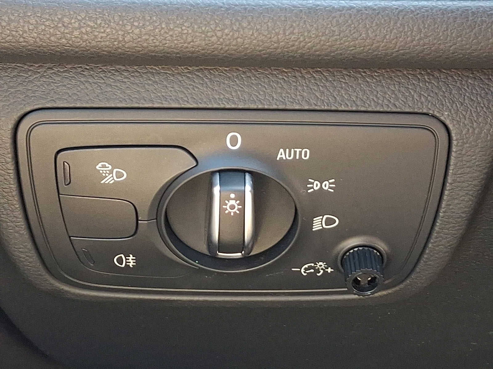 2016 Audi A6 4dr Sdn quattro 2.0T Premium Plus