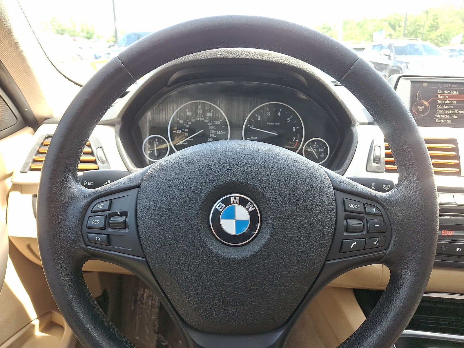 2015 BMW 3 Series 4dr Sdn 320i xDrive AWD