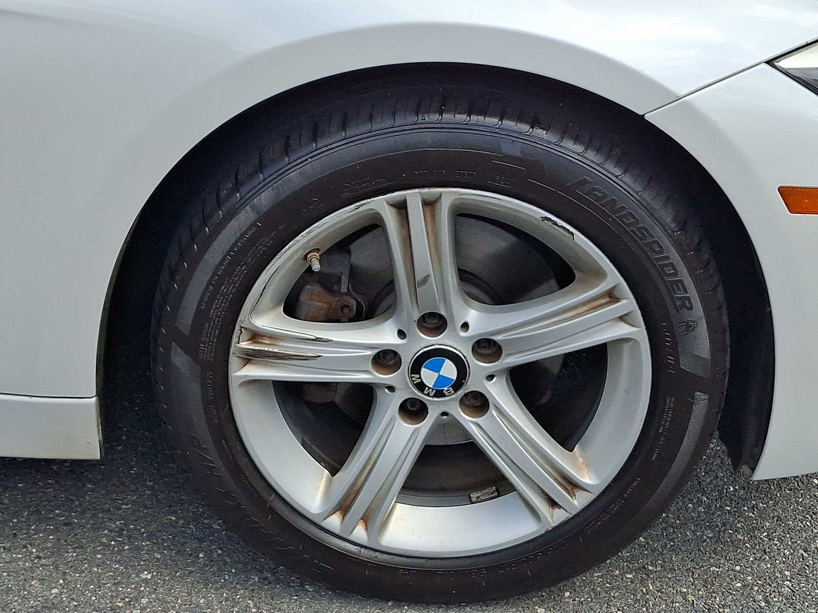 2015 BMW 3 Series 4dr Sdn 320i xDrive AWD