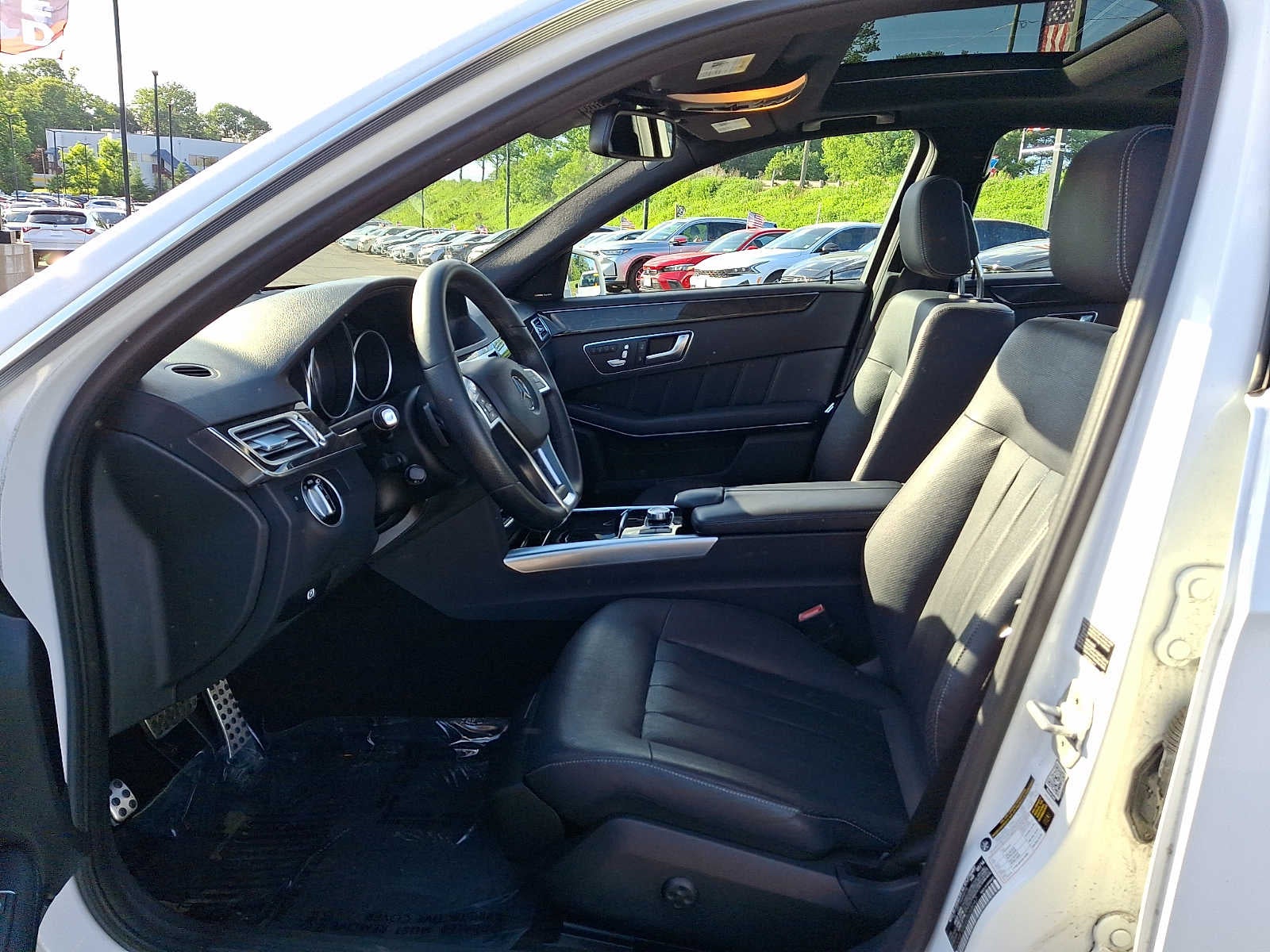 2014 Mercedes-Benz E-Class 4dr Sdn E 550 Sport 4MATIC®