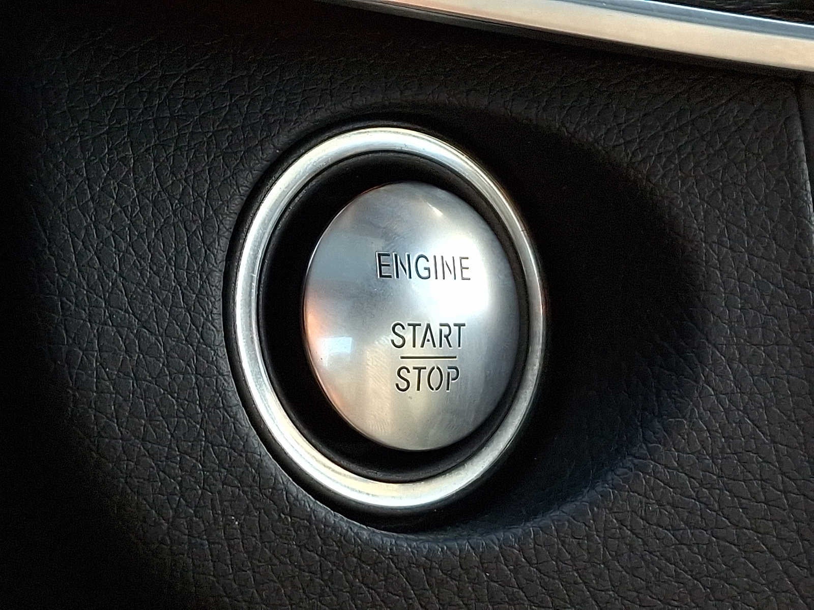 2014 Mercedes-Benz E-Class 4dr Sdn E 550 Sport 4MATIC®