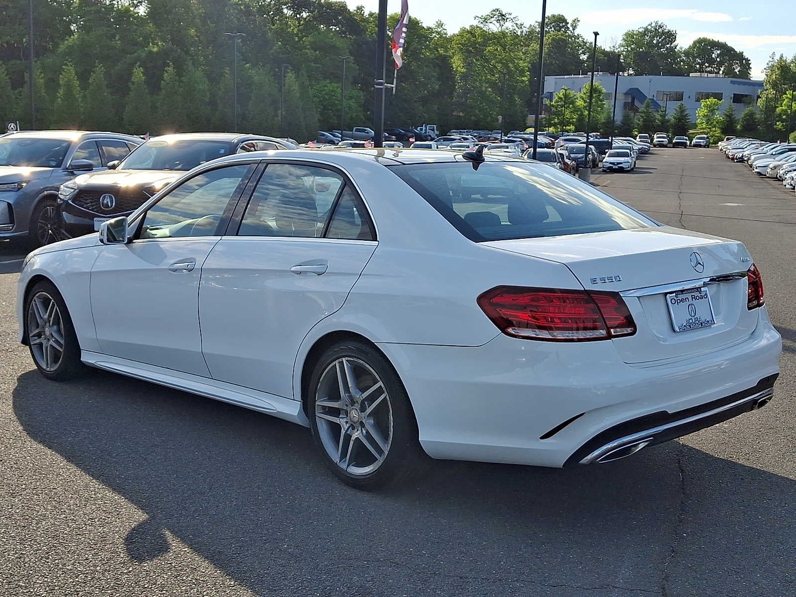 2014 Mercedes-Benz E-Class 4dr Sdn E 550 Sport 4MATIC®