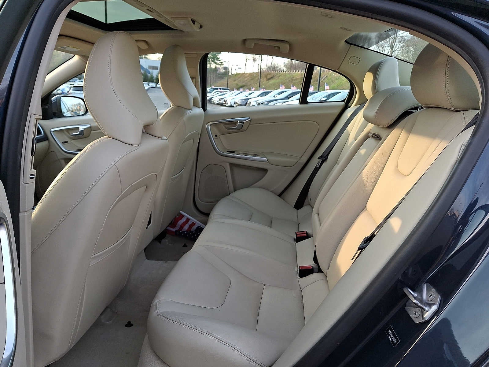 2015 Volvo S60 2015.5 4dr Sdn T5 Premier AWD