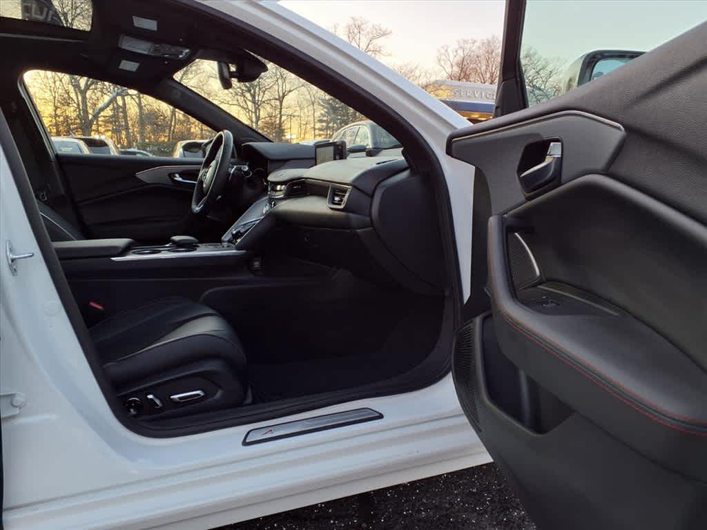 2022 Acura TLX FWD w/A-Spec Package