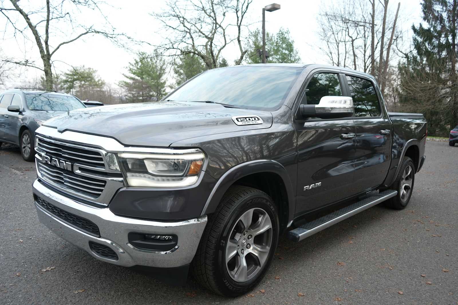2022 RAM 1500 Laramie 4x4 Crew Cab 57 Box