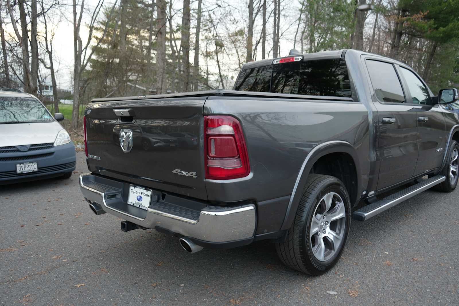 2022 RAM 1500 Laramie 4x4 Crew Cab 57 Box
