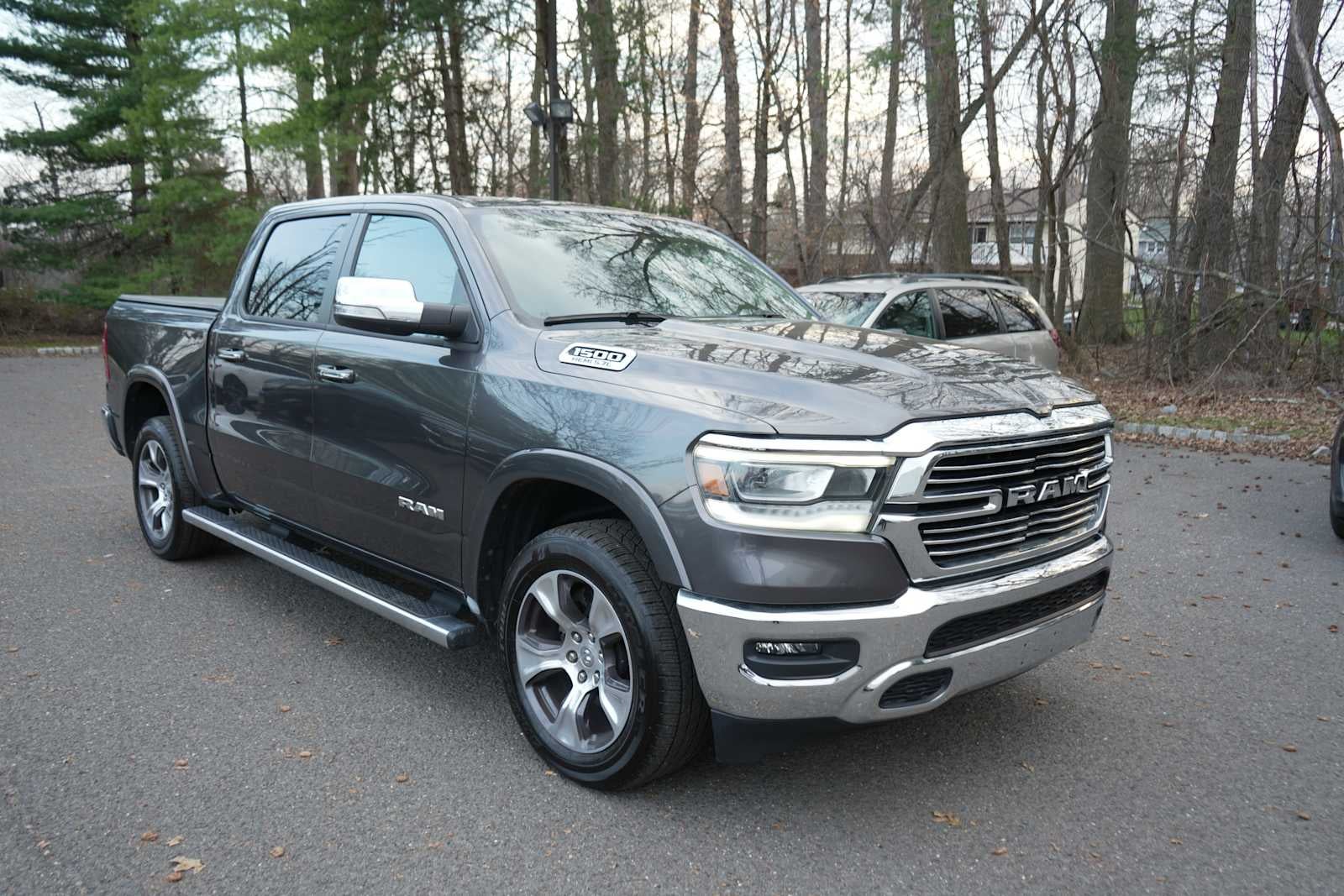 2022 RAM 1500 Laramie 4x4 Crew Cab 57 Box