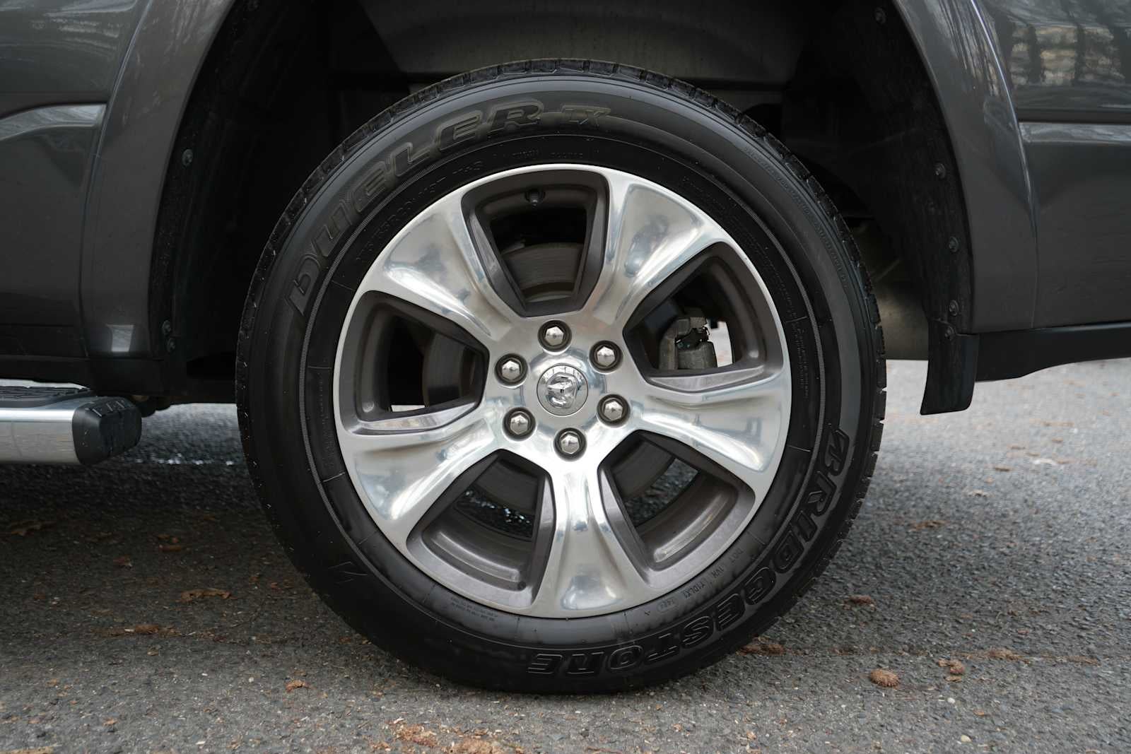 2022 RAM 1500 Laramie 4x4 Crew Cab 57 Box