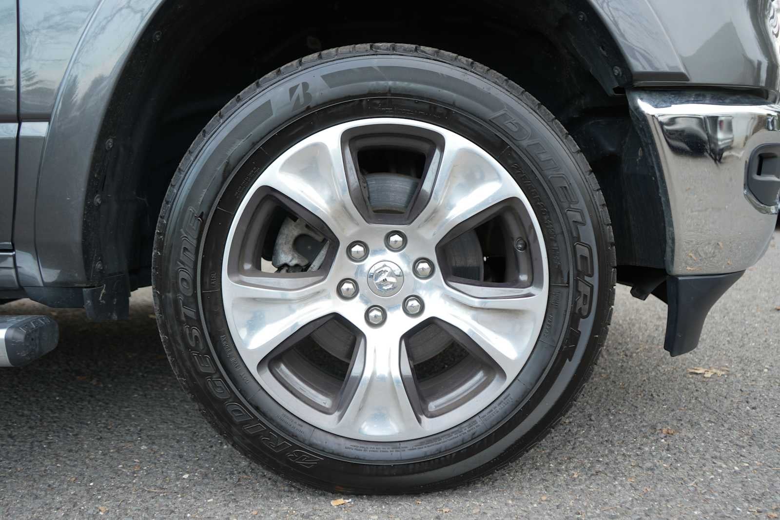 2022 RAM 1500 Laramie 4x4 Crew Cab 57 Box