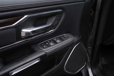 2022 RAM 1500 Laramie 4x4 Crew Cab 57 Box