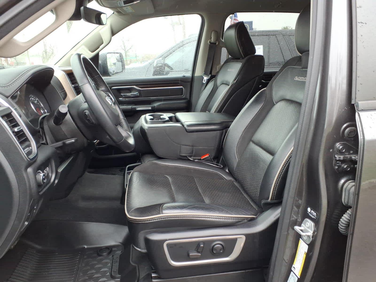 2022 RAM 1500 Laramie 4x4 Crew Cab 57 Box