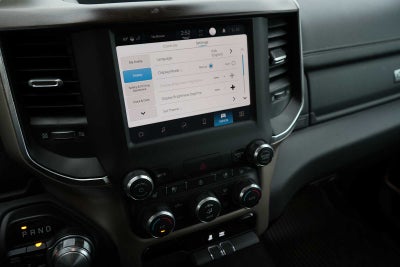 2022 RAM 1500 Laramie 4x4 Crew Cab 57 Box