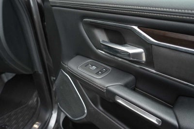 2022 RAM 1500 Laramie 4x4 Crew Cab 57 Box