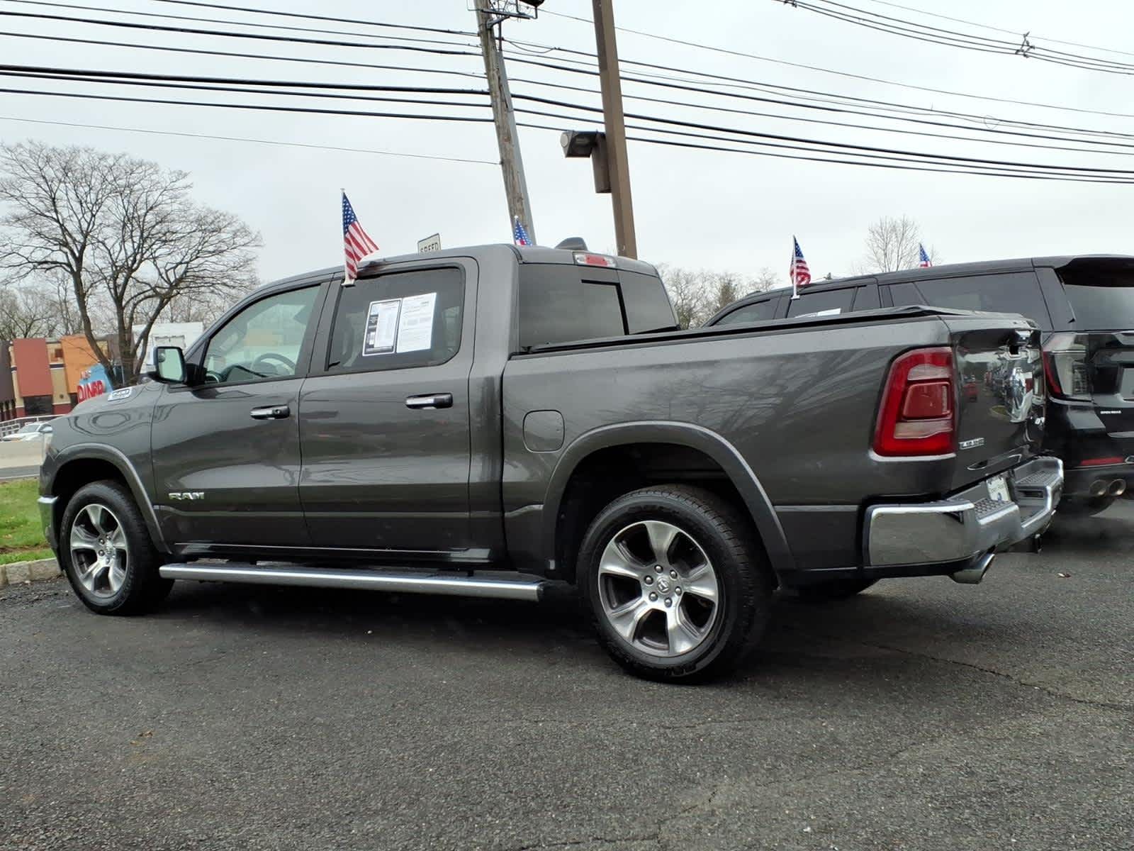 2022 RAM 1500 Laramie 4x4 Crew Cab 57 Box