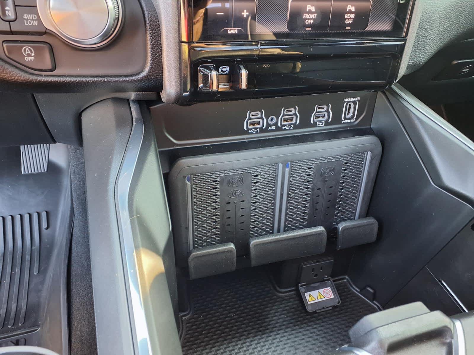 2026 RAM 1500 Laramie 4x4 Crew Cab 57 Box