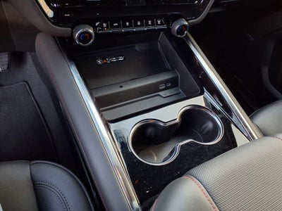 2025 Chevrolet Tahoe 4WD 4dr RST