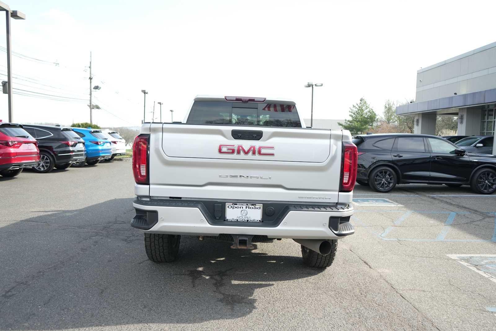 2022 GMC Sierra 2500HD 4WD Crew Cab 159 Denali