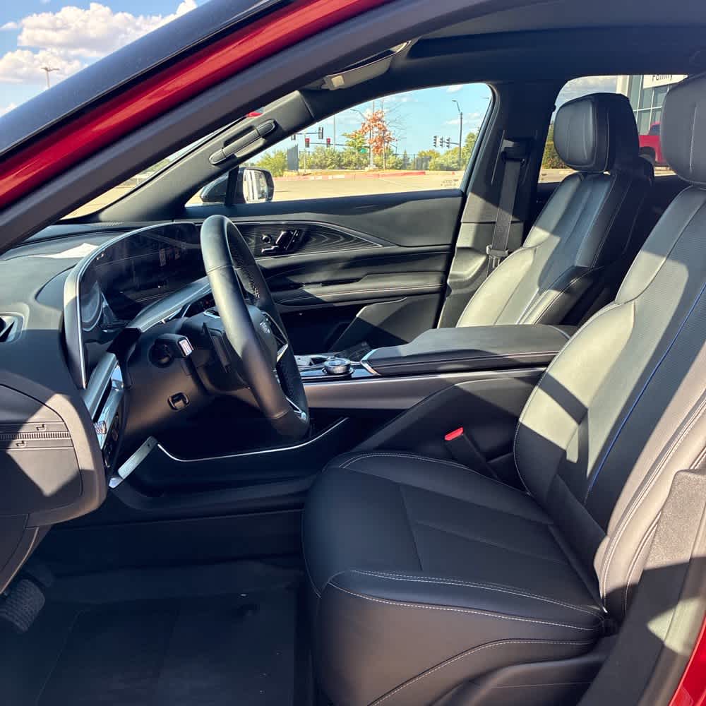2025 Cadillac LYRIQ 4dr Sport w/1SF