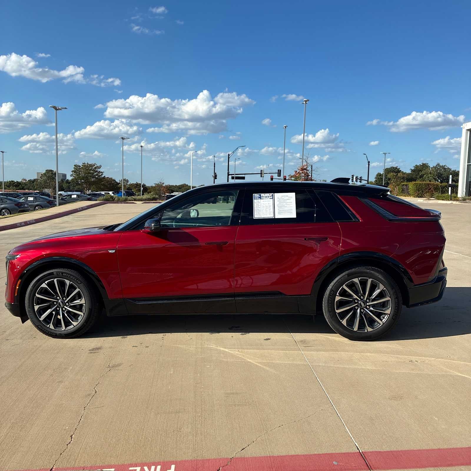 2025 Cadillac LYRIQ 4dr Sport w/1SF